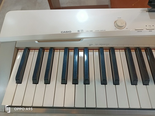 piano casio px 130