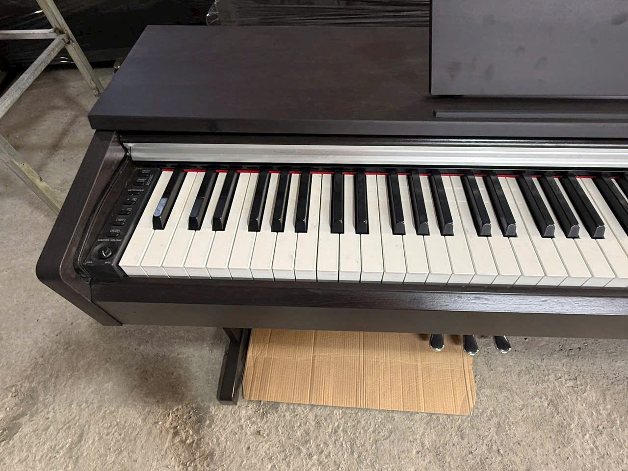Yamaha YDP-166 và YDP-146: Cách Chọn Piano Điện ARIUS Cho Người Mới Học