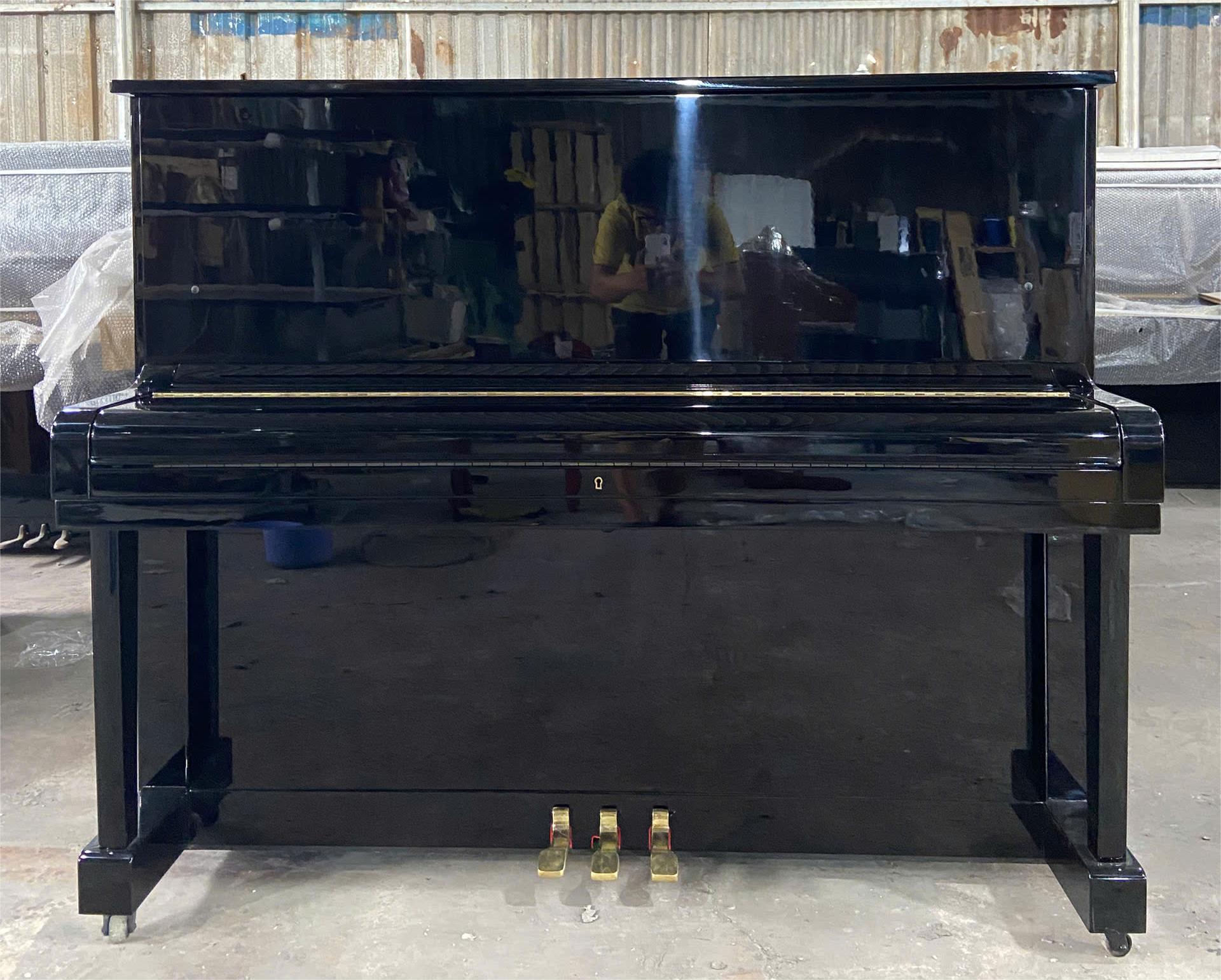 Piano Laurie UL1