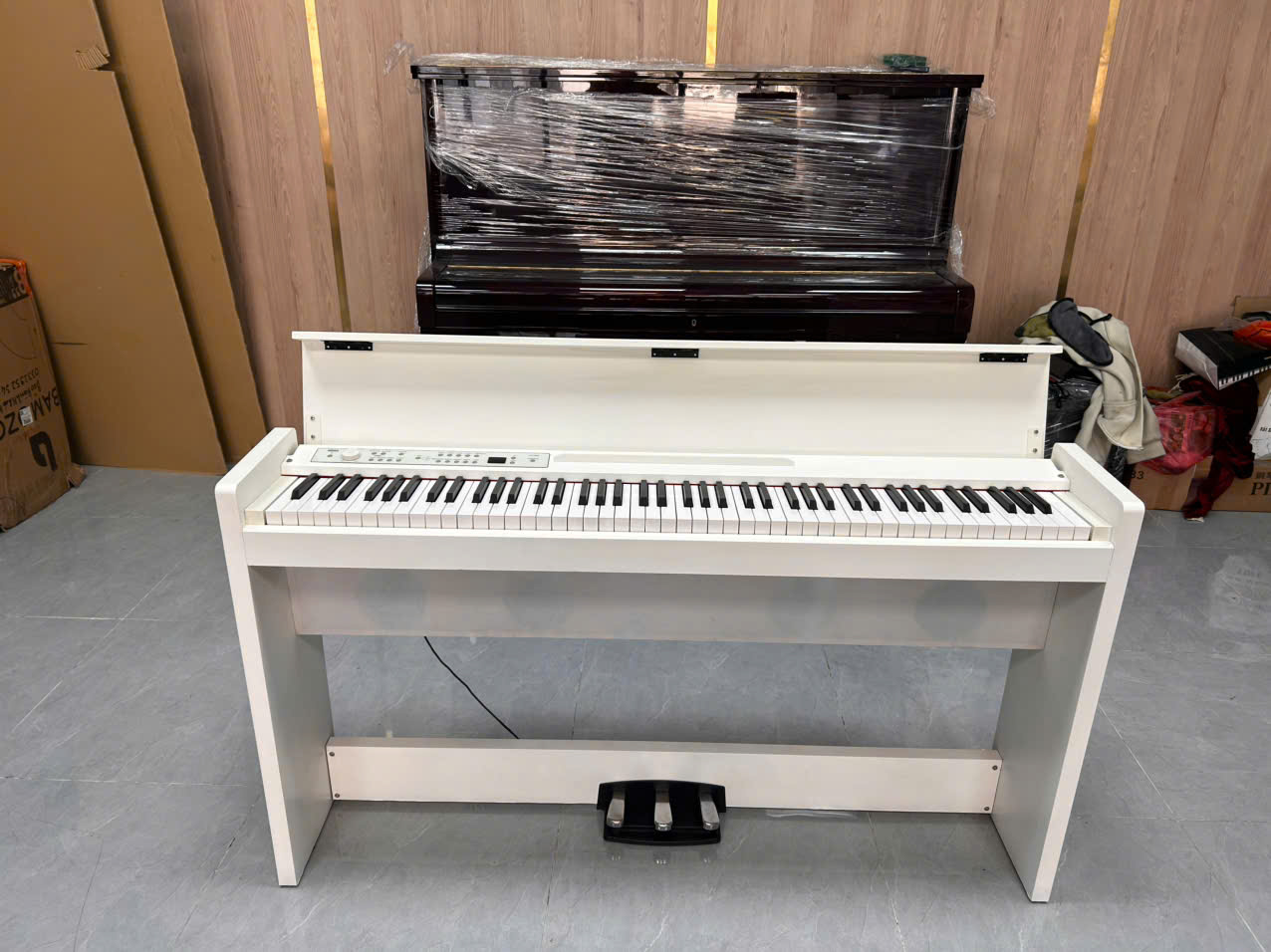 Piano Korg LP-380 White