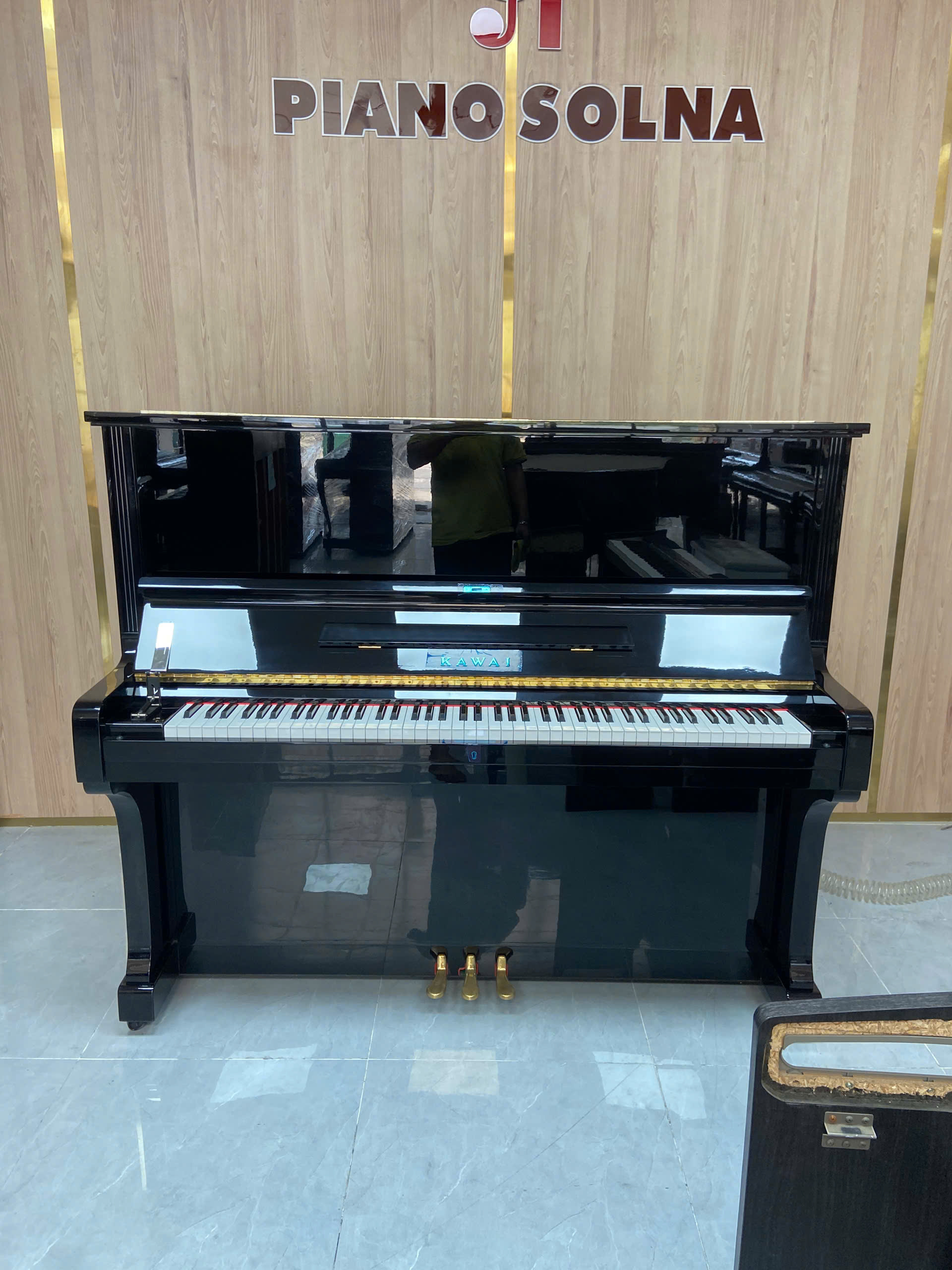 Piano Kawai BL61
