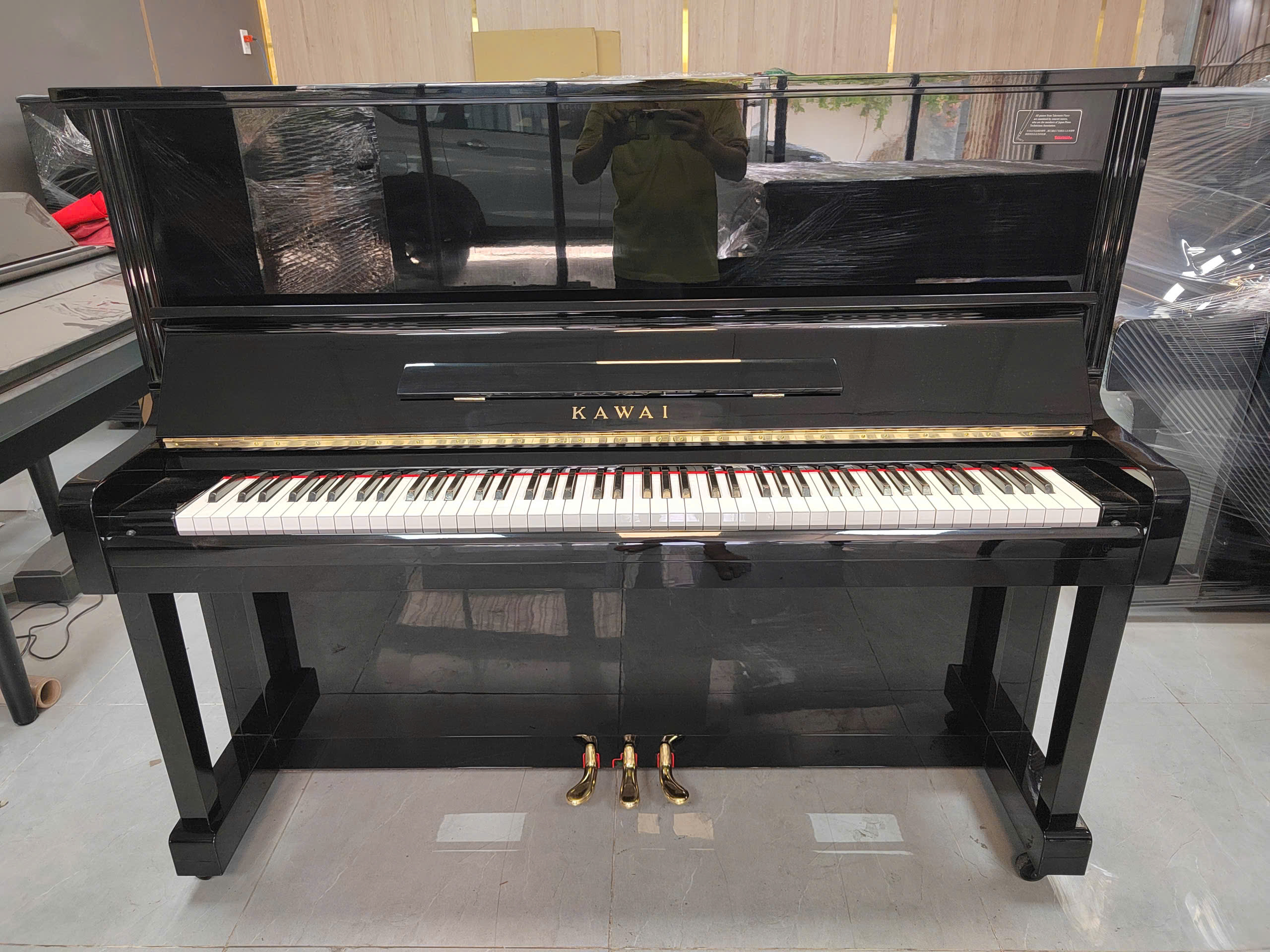 Piano Kawai BL31