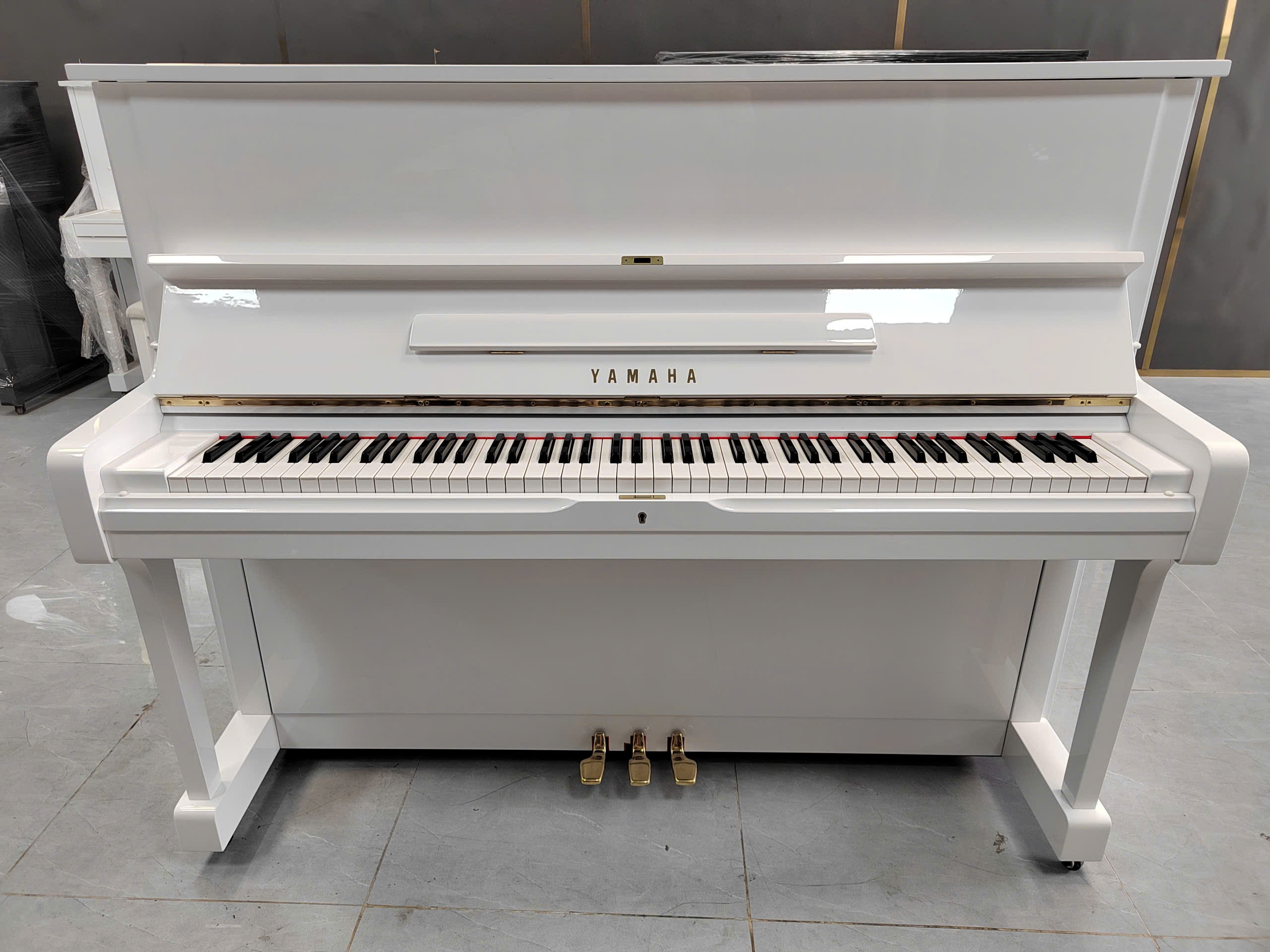 Piano Yamaha U1G White