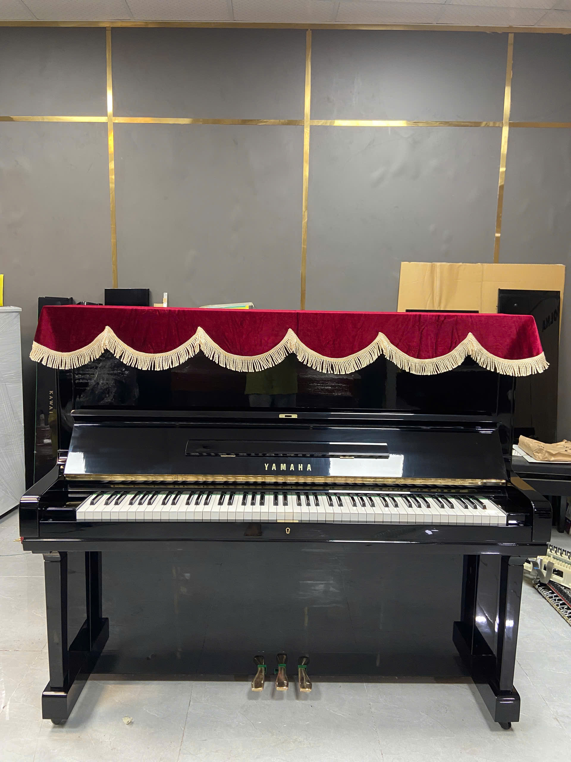 Piano Yamaha US6X