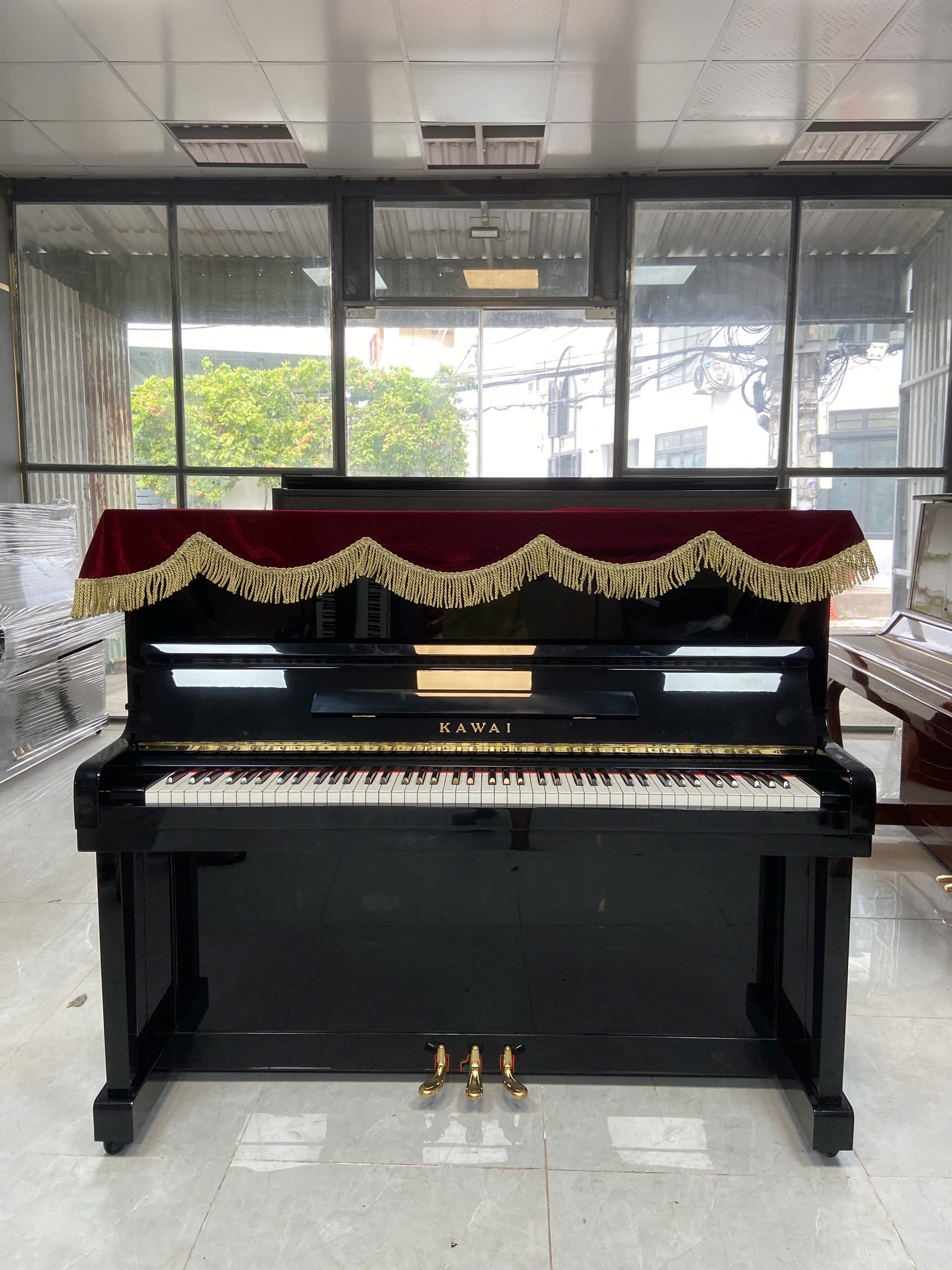 Piano Kawai KU - 1B