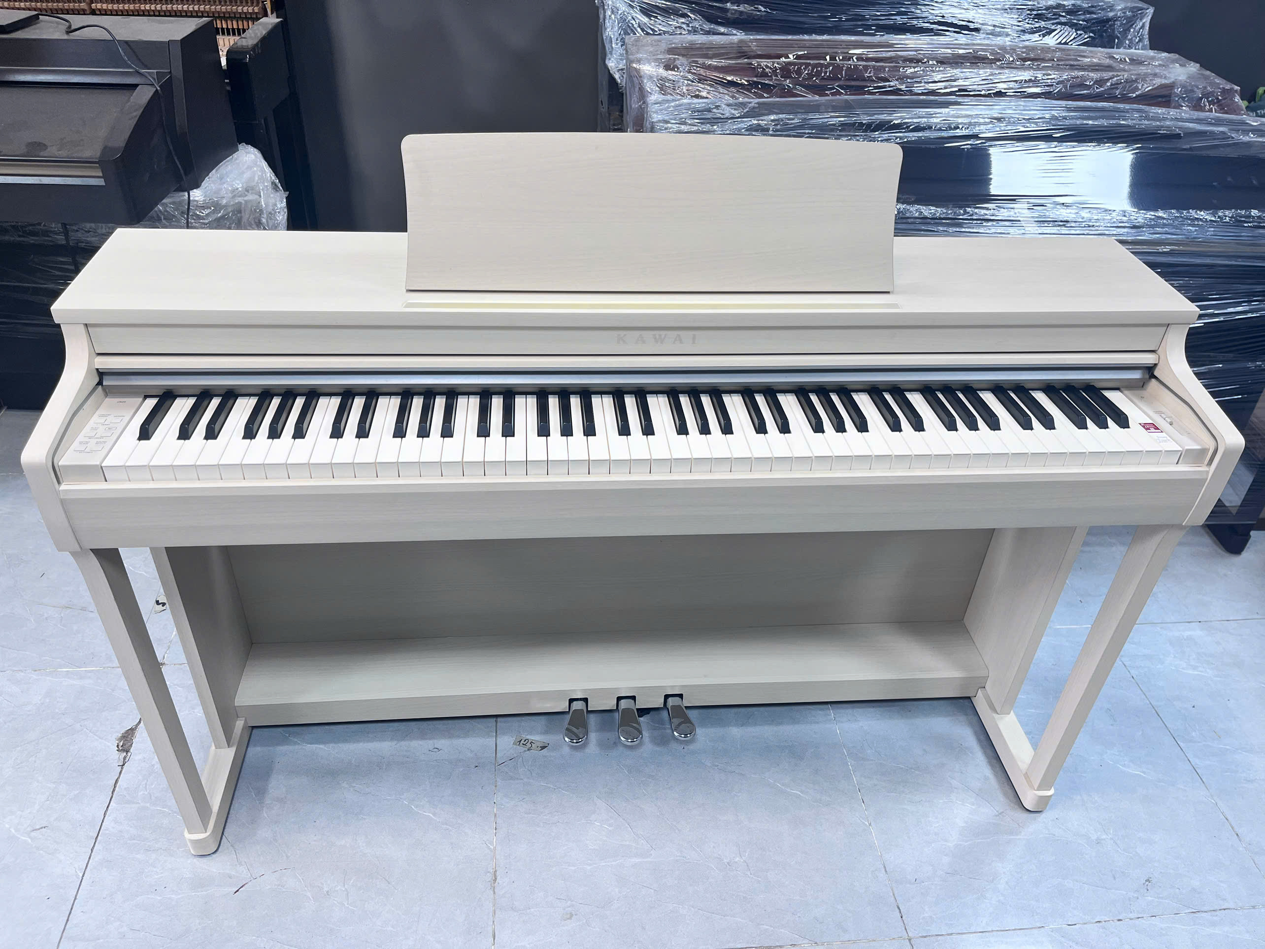 Piano kawai Cn25